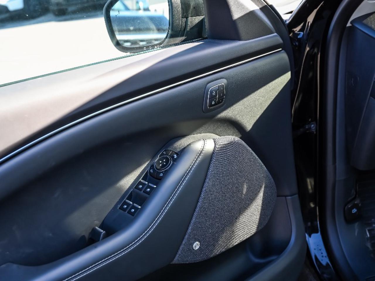 2025 Ford Mustang Mach-E Premium Photo