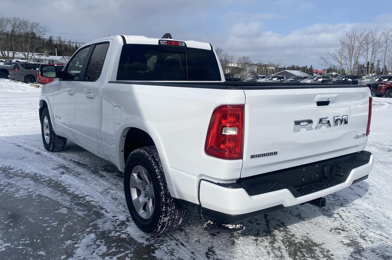 2025 RAM 1500 BIG HORN 4X4 QUAD CAB 6'4" BOX Photo31