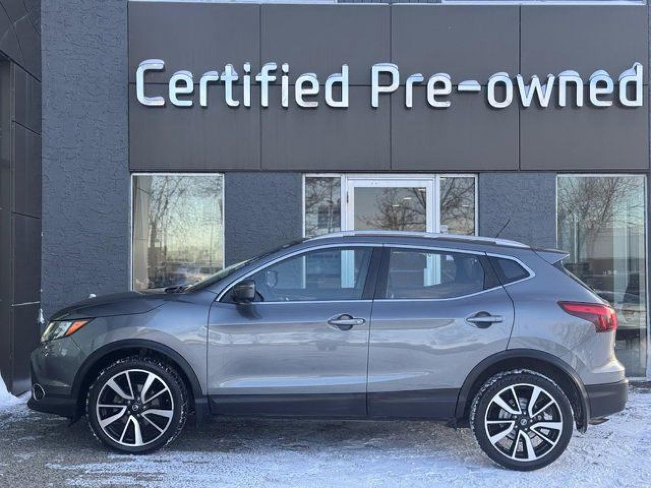 Used 2018 Nissan Qashqai SL w/ NAVI / LEATHER / SUNROOF / AWD for sale in Calgary, AB