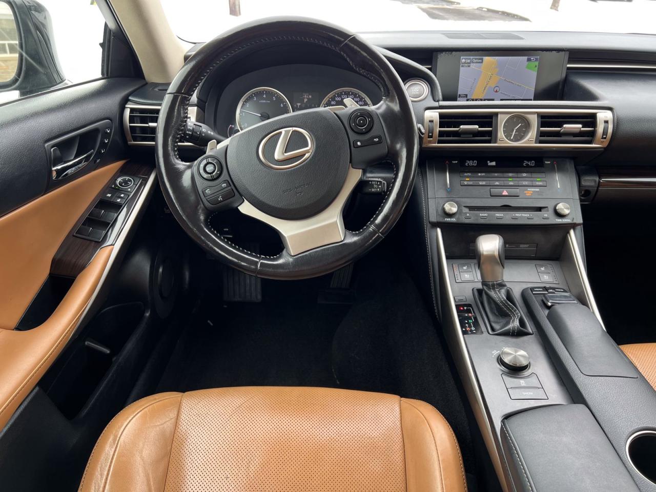 2015 Lexus IS 250 AWD - Photo #15