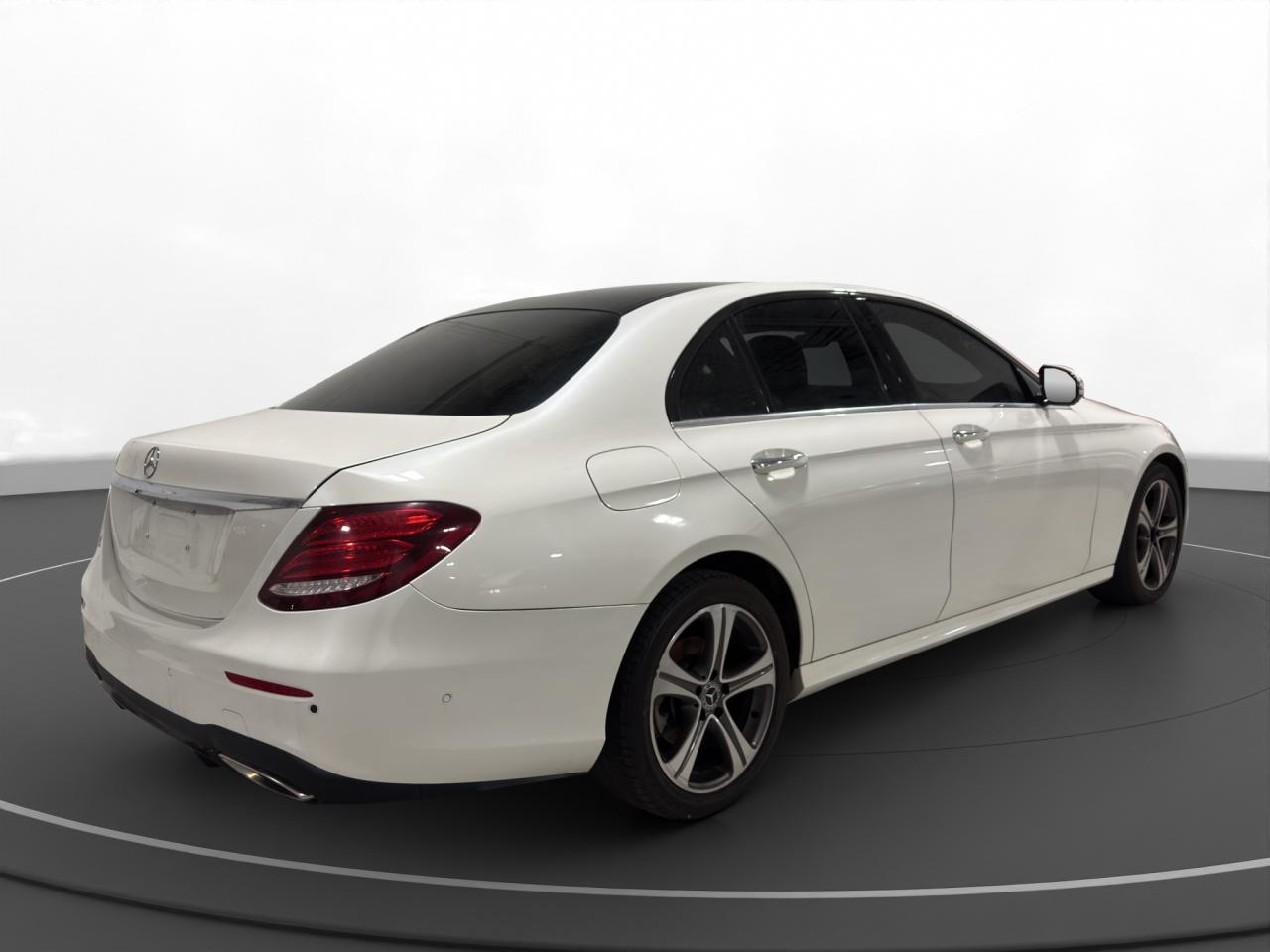 2019 Mercedes-Benz E-Class E 300 4MATIC Sedan - Photo #4
