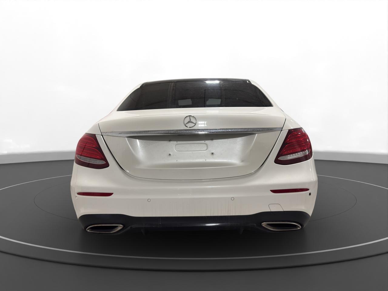 2019 Mercedes-Benz E-Class E 300 4MATIC Sedan - Photo #5