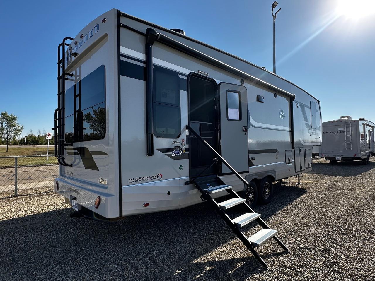 2025 Arctic Fox Grande Ronde 29-5T 