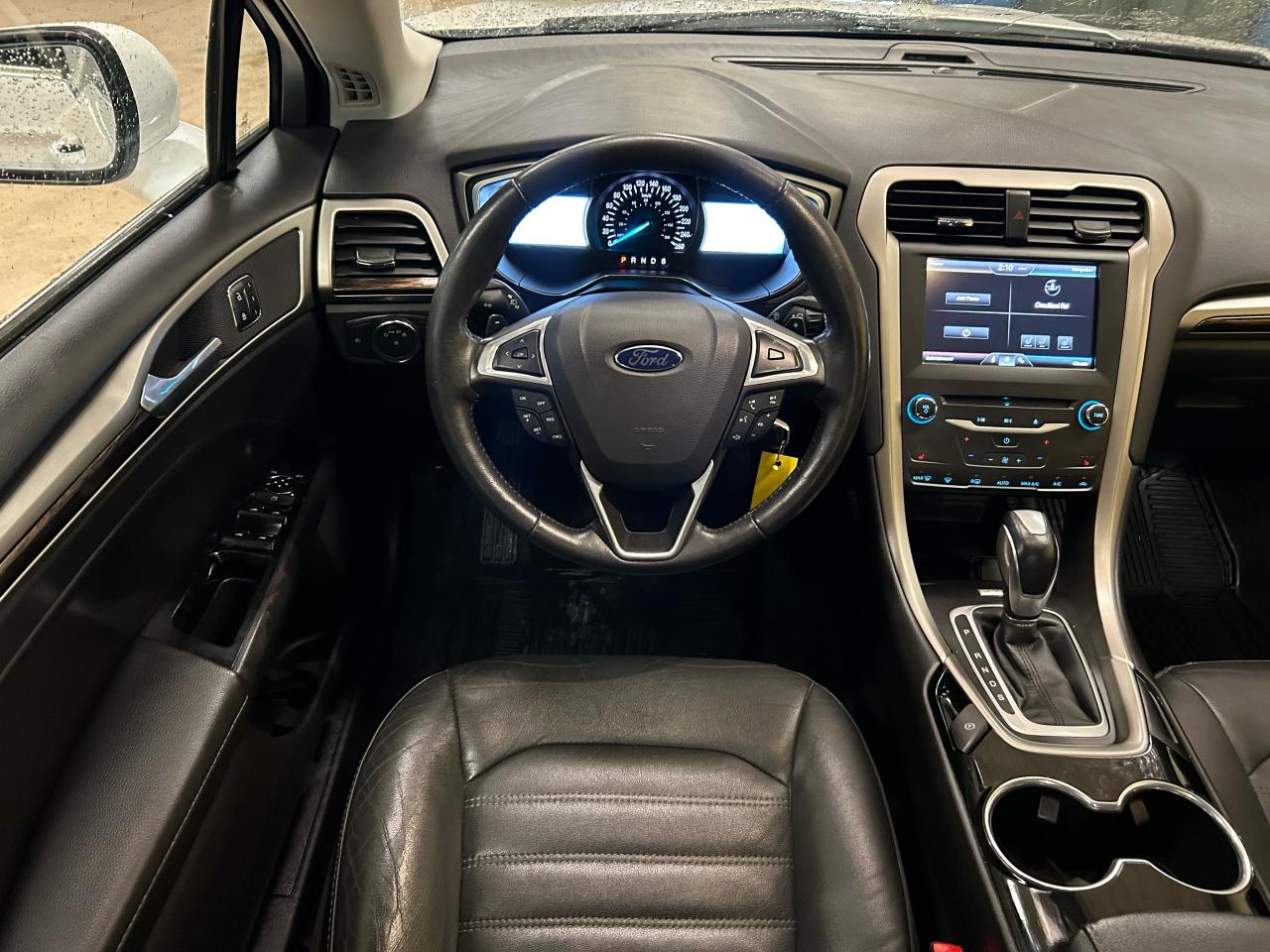 2015 Ford Fusion SE - Photo #15