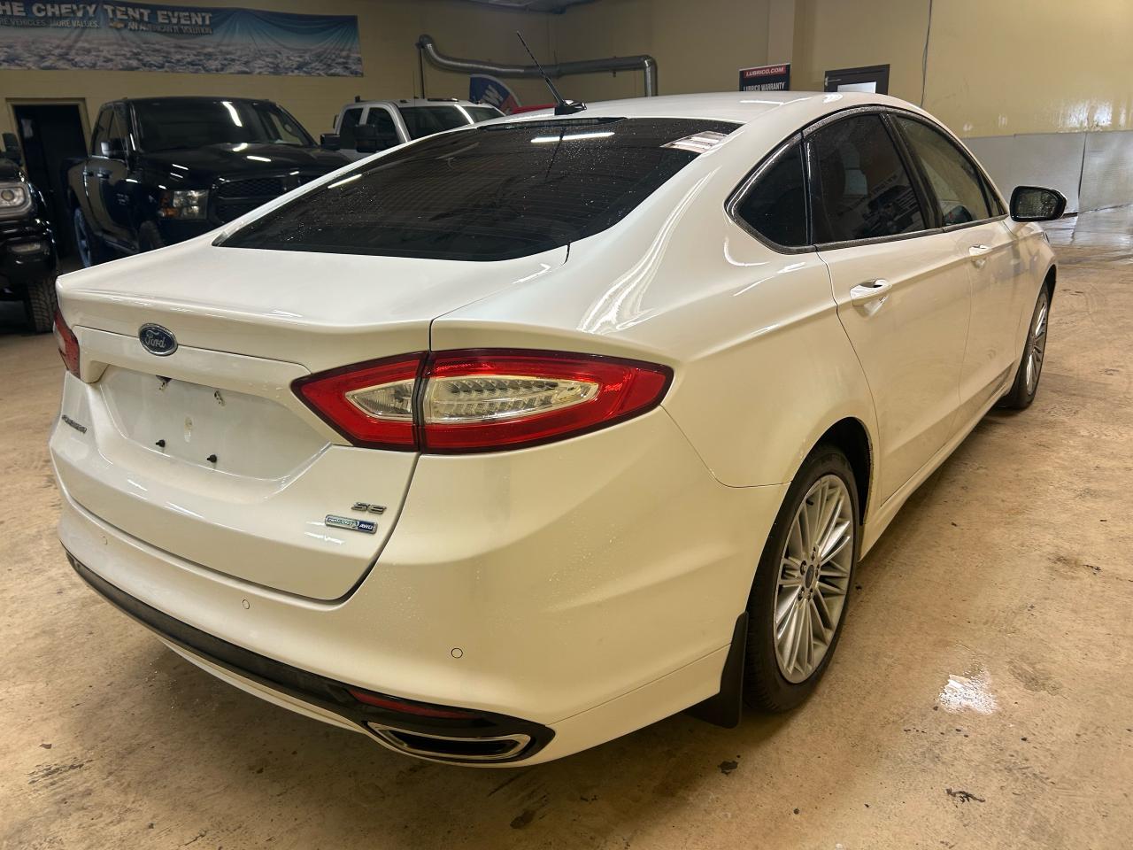 2015 Ford Fusion SE - Photo #5