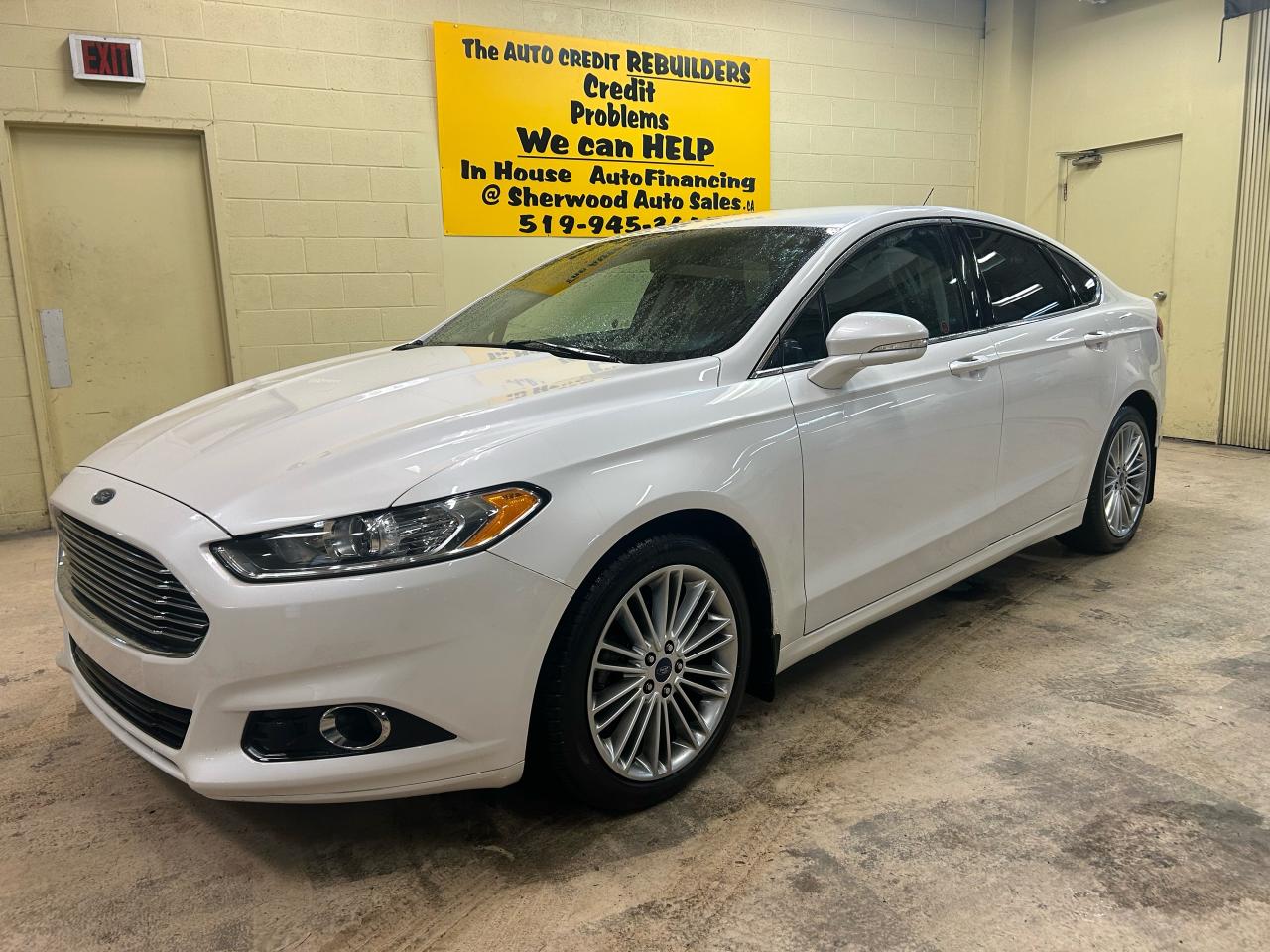 2015 Ford Fusion SE - Photo #3