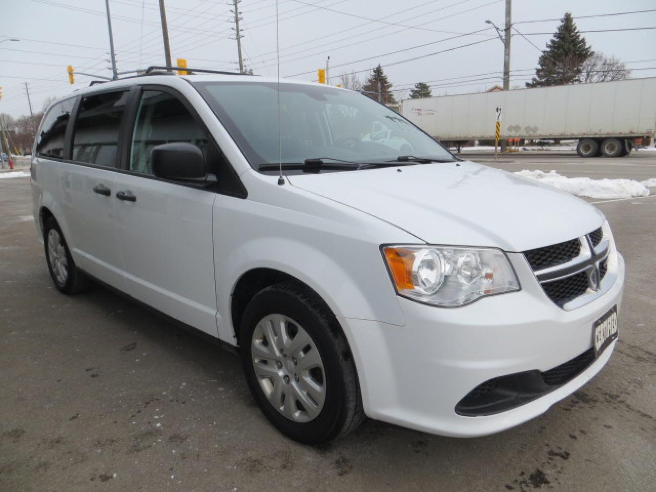 2020 Dodge Grand Caravan CERTIFIED, 1 OWNER, REAR CAMERA, BLUETOOTH - Photo #4