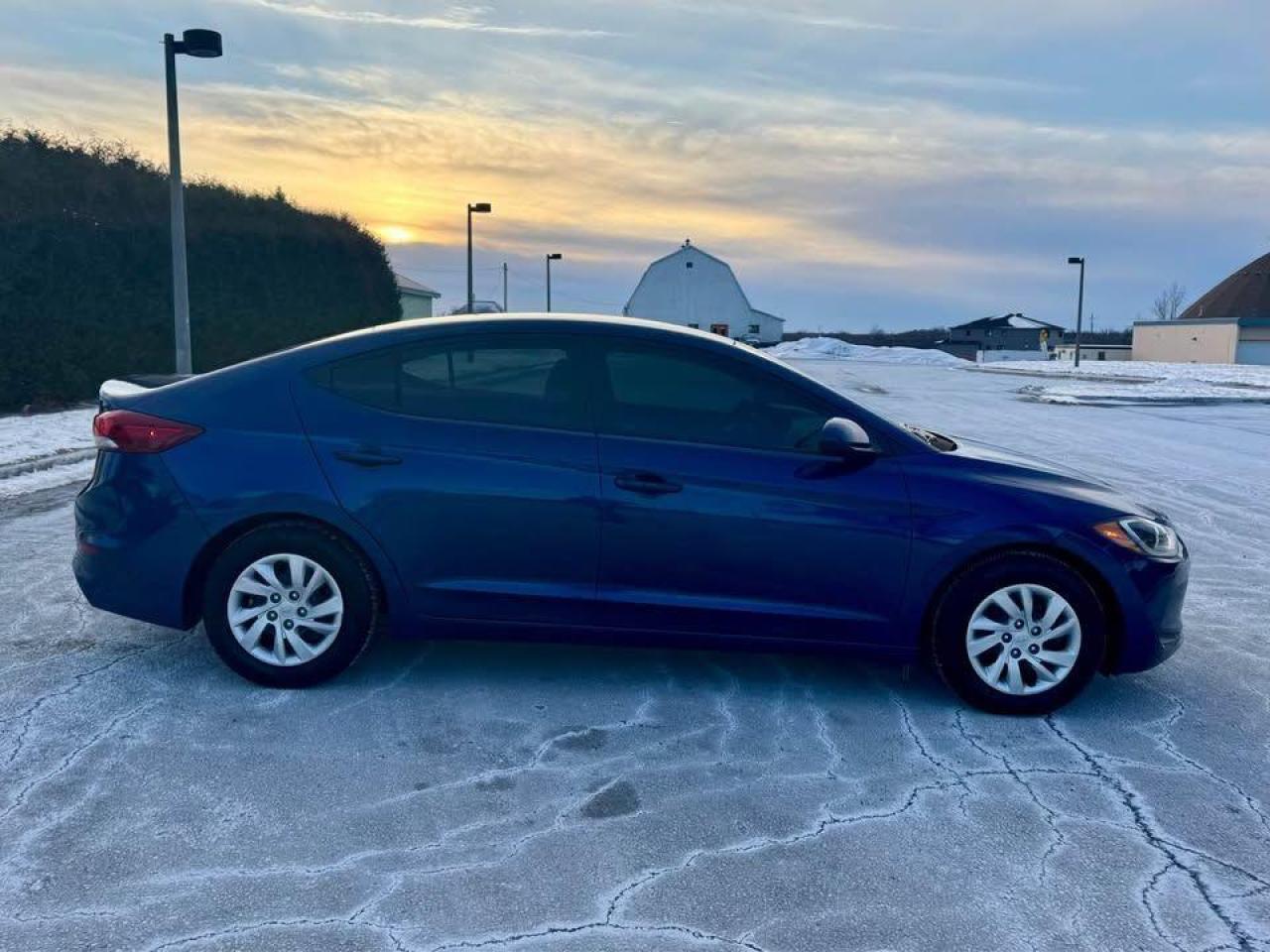 2017 Hyundai Elantra 4DR SDN AUTO LE - Photo #9