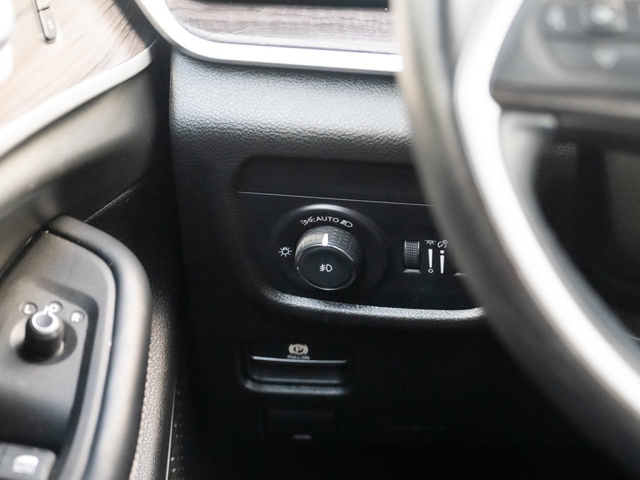 2022 Jeep Grand Cherokee LIMITED 4X4 Photo32