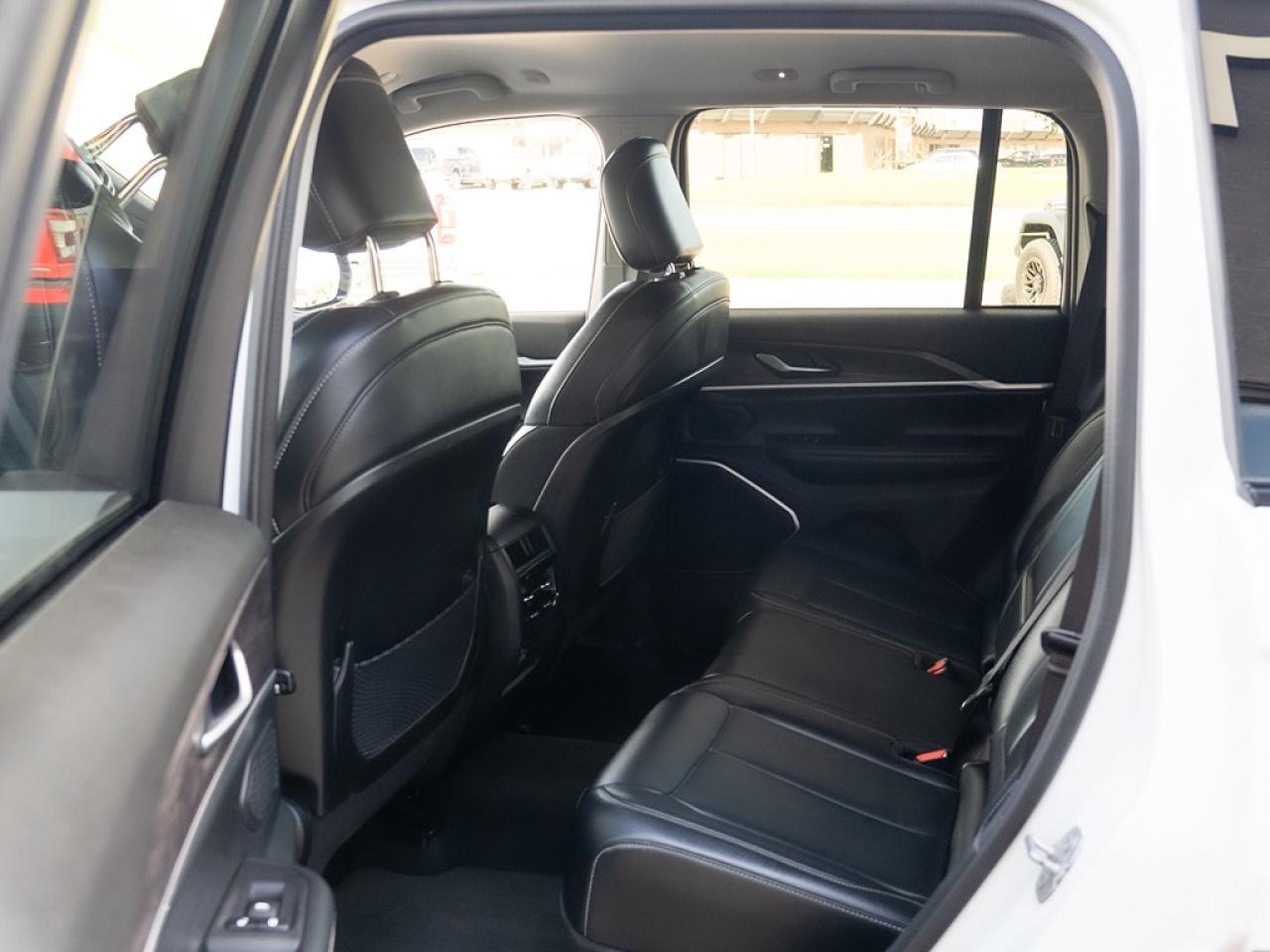 2022 Jeep Grand Cherokee LIMITED 4X4 Photo17