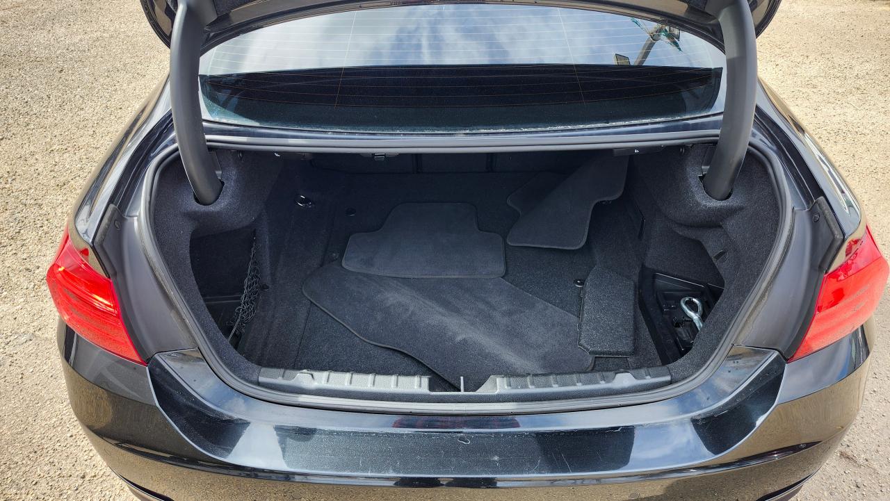 2015 BMW 4 Series Xdrive, Leather, Sunroof, NAV, BU Cam, Htd Seats - Photo #6