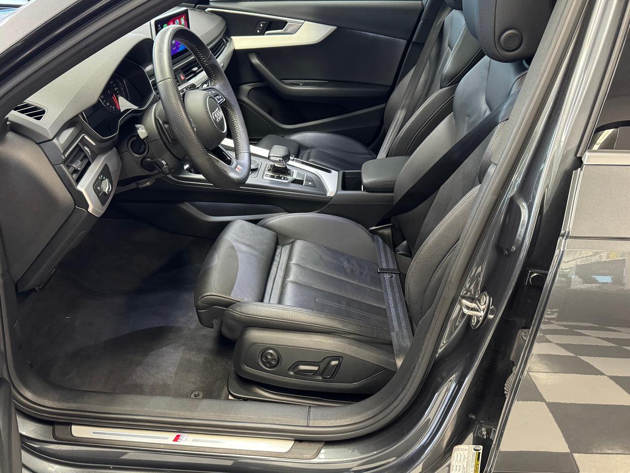 2019 Audi A4 PROGRESIV Quattro S Line+BSM+NewTires+CLEAN CARFAX Photo
