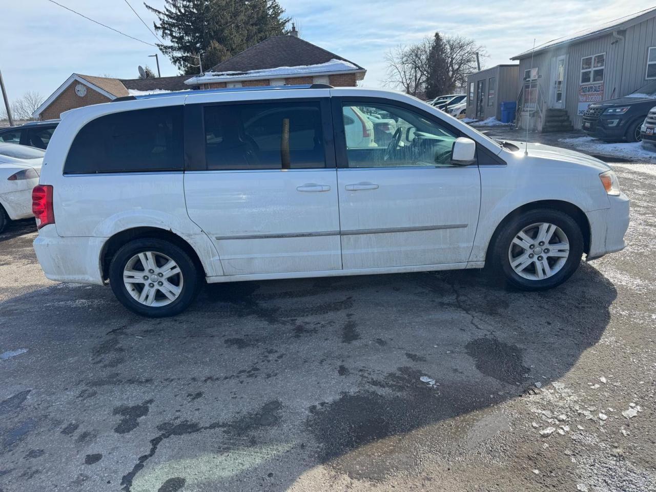 2014 Dodge Grand Caravan Crew, ENGINE PROBLEM, LOADED, CREW, AS IS - Photo #6