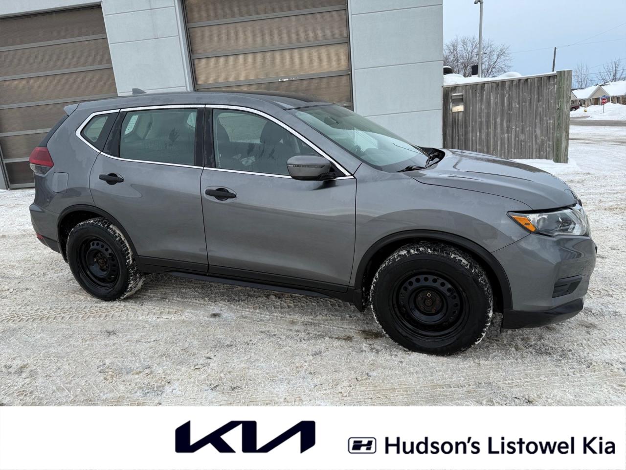 Used 2018 Nissan Rogue S 17