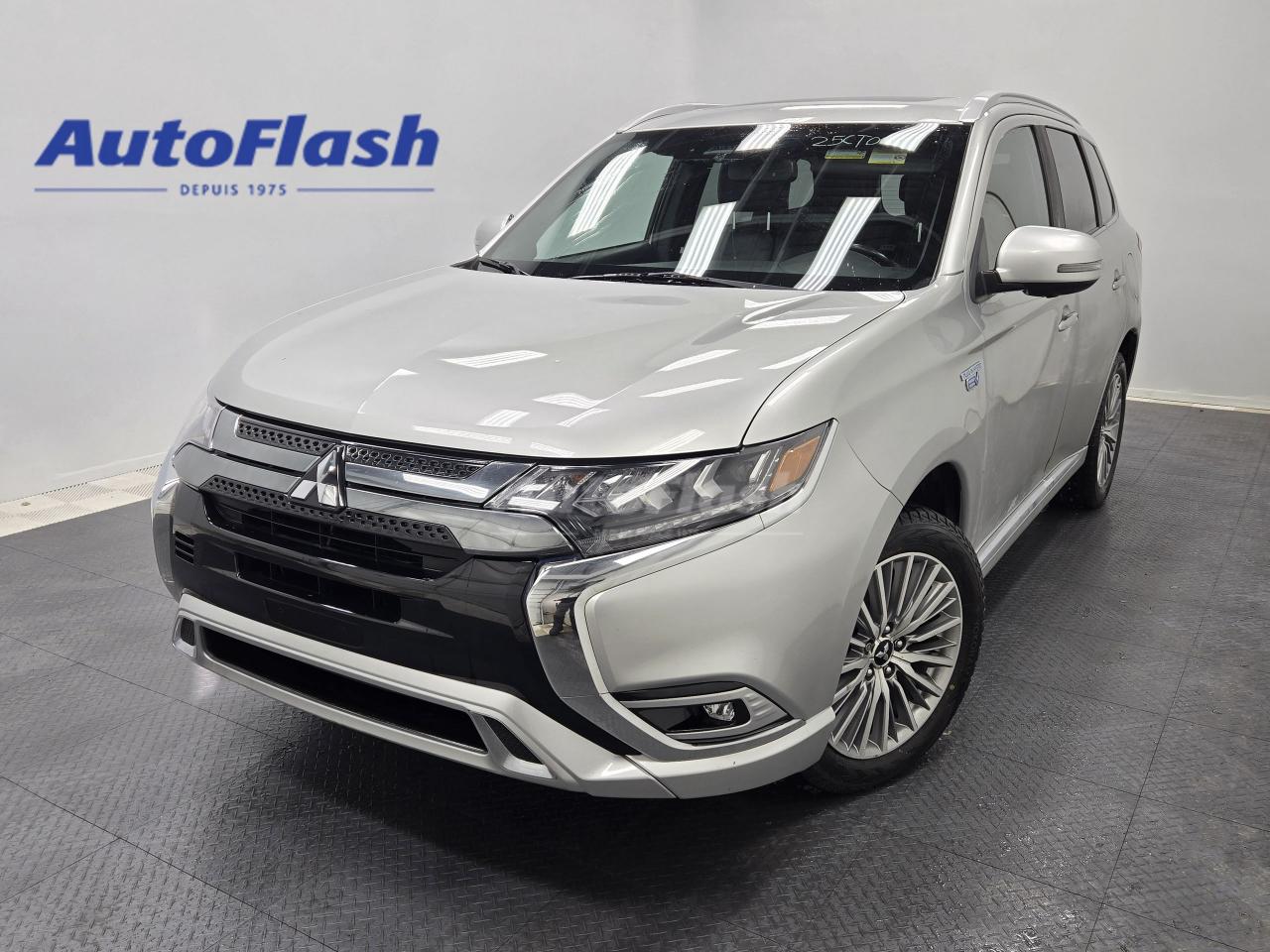 Used 2020 Mitsubishi Outlander Phev PHEV GT, AWD, CUIR, CARPLAY, TOIT-OUVRANT for sale in Saint-Hubert, QC