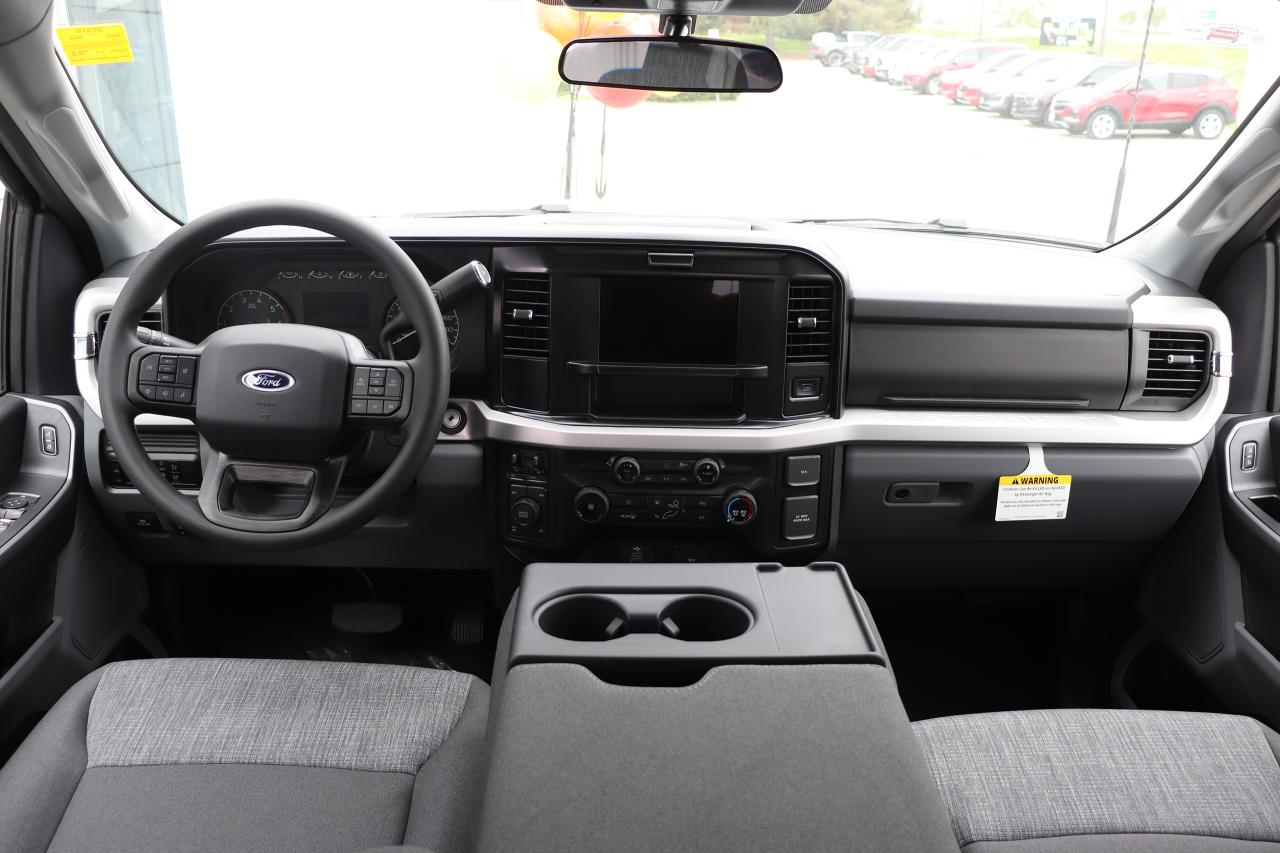 2025 Ford F-250 Super Duty SRW XLT 4WD CREW CAB 6.75' BOX Photo5