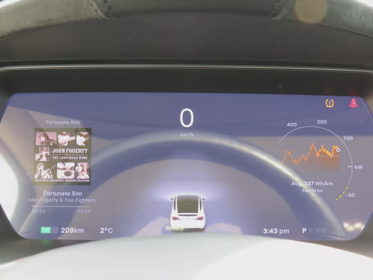 2016 Tesla Model X Model X P90D (**RARE!!!**SIGNATURE EDITION**AWD**FALCON WING REAR DOORS**ALLOY RIMS**FOG LIGHTS**LEATHER**NAVIGATION**POWER SEATS**POWER DOORS**17 INCH TOUCHSCREEN DISPLAY**CUSTOM REAR MAT**HEATED SEATS**HEATED STEERING WHEEL**REVERSE CAMERA**AUTO PILOT** Photo