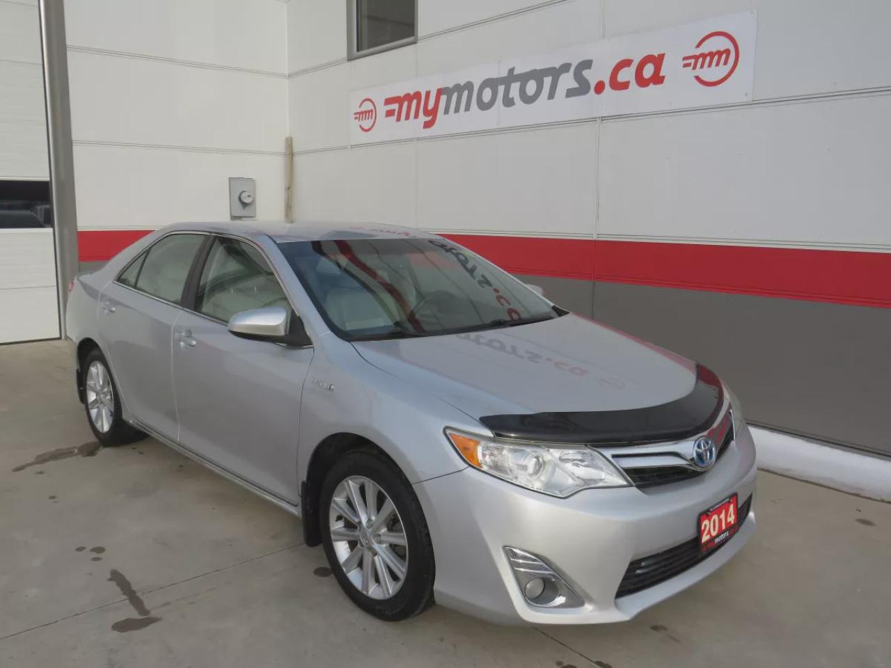 Used 2014 Toyota Camry HYBRID XLE for sale in Tillsonburg, ON