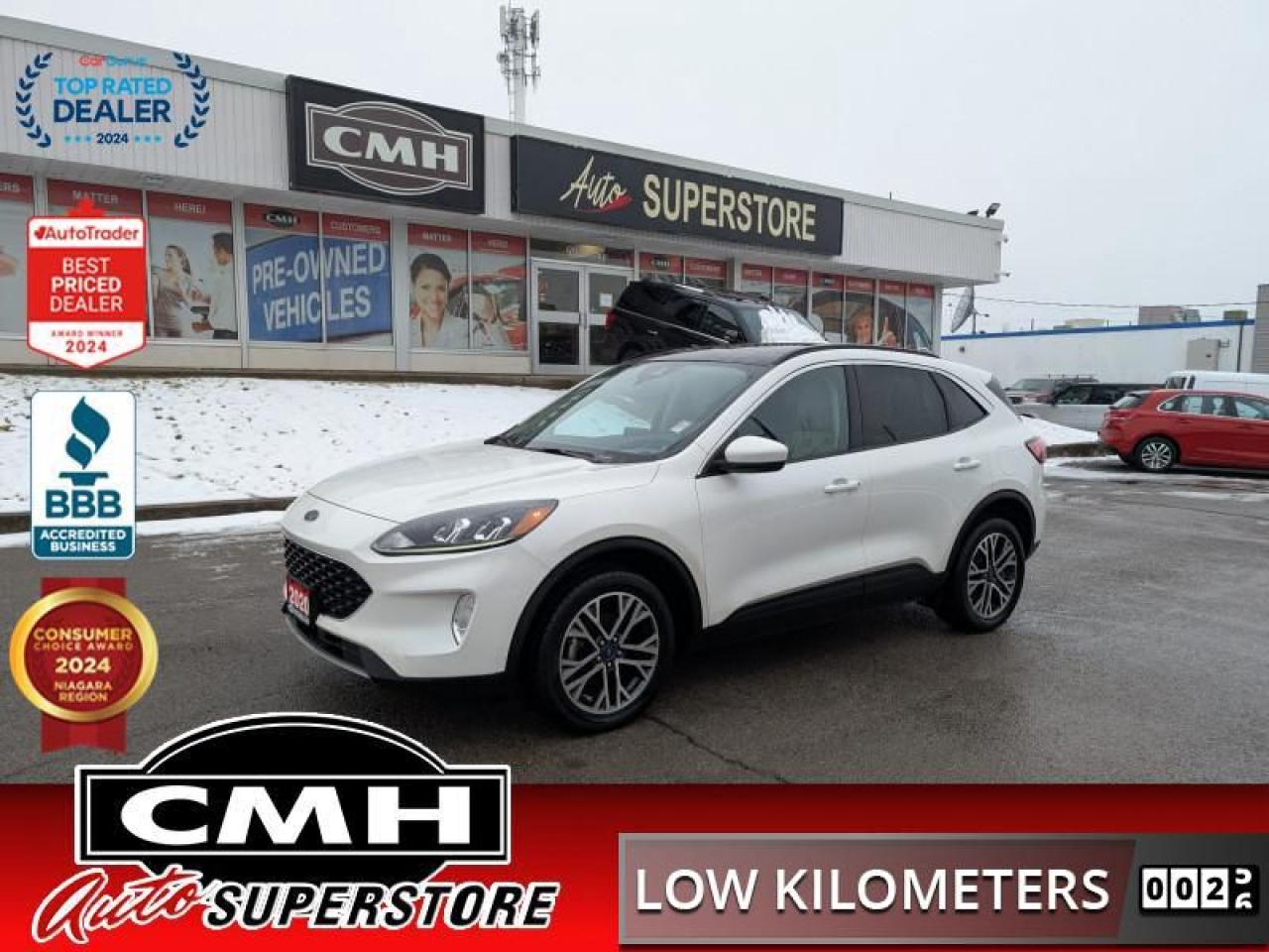 Used 2020 Ford Escape SEL  **LOW MILEAGE - PANO ROOF** for sale in St. Catharines, ON