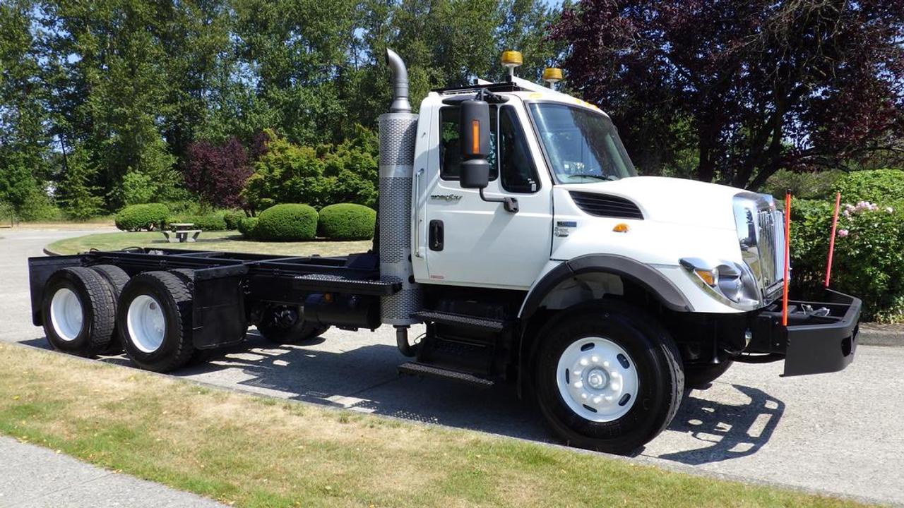 2013 International 7400 Workstar Cab And Chassis Diesel with Air Brakes, 7.6L L6 DIESEL engine, 2 door, automatic Allison transmission, 6X4, cruise control, air conditioning, AM/FM radio, power door locks, power windows, power mirrors, white exterior, grey interior, cloth. Certificate and decal valid to December 2023 This item is currently OFFSITE. You must register an appointment with our office to schedule an offsite viewing. Appointments must be made a minimum of one business day in advance (and as defined by the days that Repo.com is open for business) before your appointment can be scheduled and confirmed. We may, at our own discretion, instead opt to transport smaller items to Repo.coms main yard for viewing purposes.  $27,520.00 plus $375 processing fee, $27,895.00 total payment obligation before taxes.   Listing report, warranty, contract commitment cancellation fee, financing available on approved credit (some limitations and exceptions may apply). All above specifications and information is considered to be accurate but is not guaranteed and no opinion or advice is given as to whether this item should be purchased. We do not allow test drives due to theft, fraud, acts of vandalism and undetectable impaired driving. Instead we provide the following benefits: Complimentary Warranty (with options to extend), Limited Money Back Satisfaction Guarantee on Fully Completed Contracts, Contract Commitment Cancellation, and an Open-Ended Sell-Back Option. Ask seller for details or call 604-522-REPO(7376) to confirm listing availability.