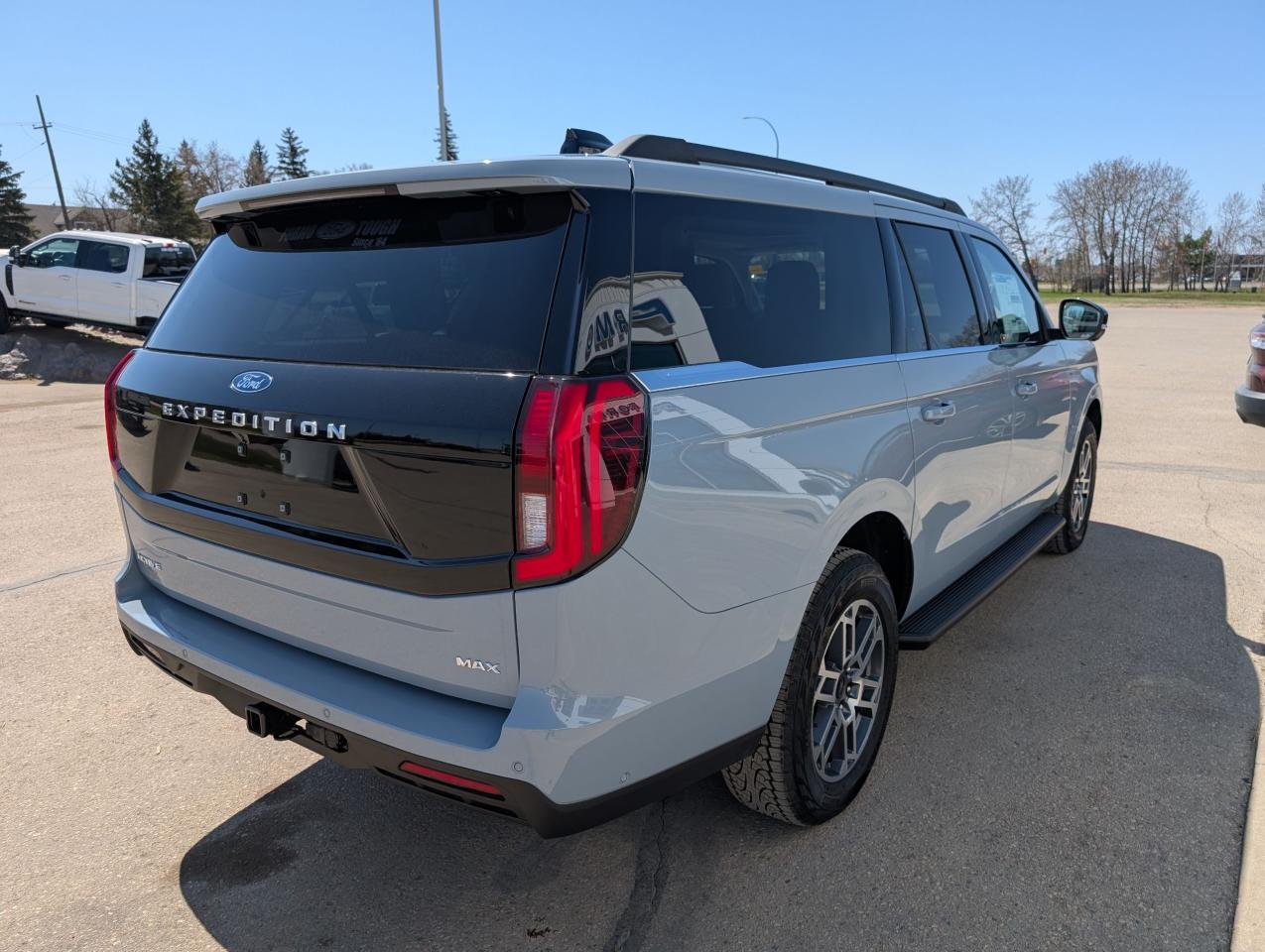 2025 Ford Expedition ACTIVE MAX Photo5