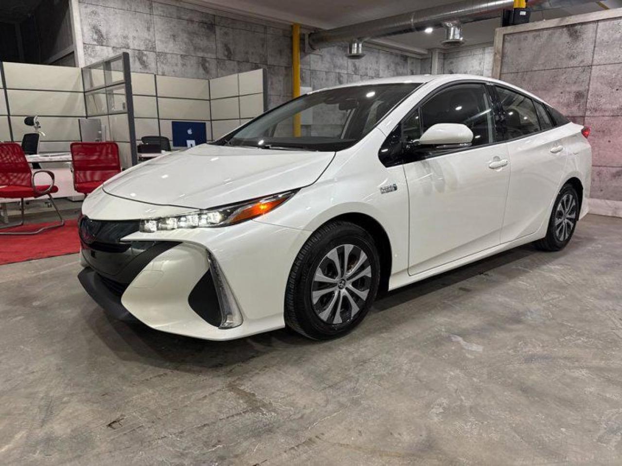 Used 2020 Toyota Prius Prime Upgrade | PHEV | Leather | Nav | Heated Seats | Bluetooth | Rear Camera | and more! for sale in Guelph, ON