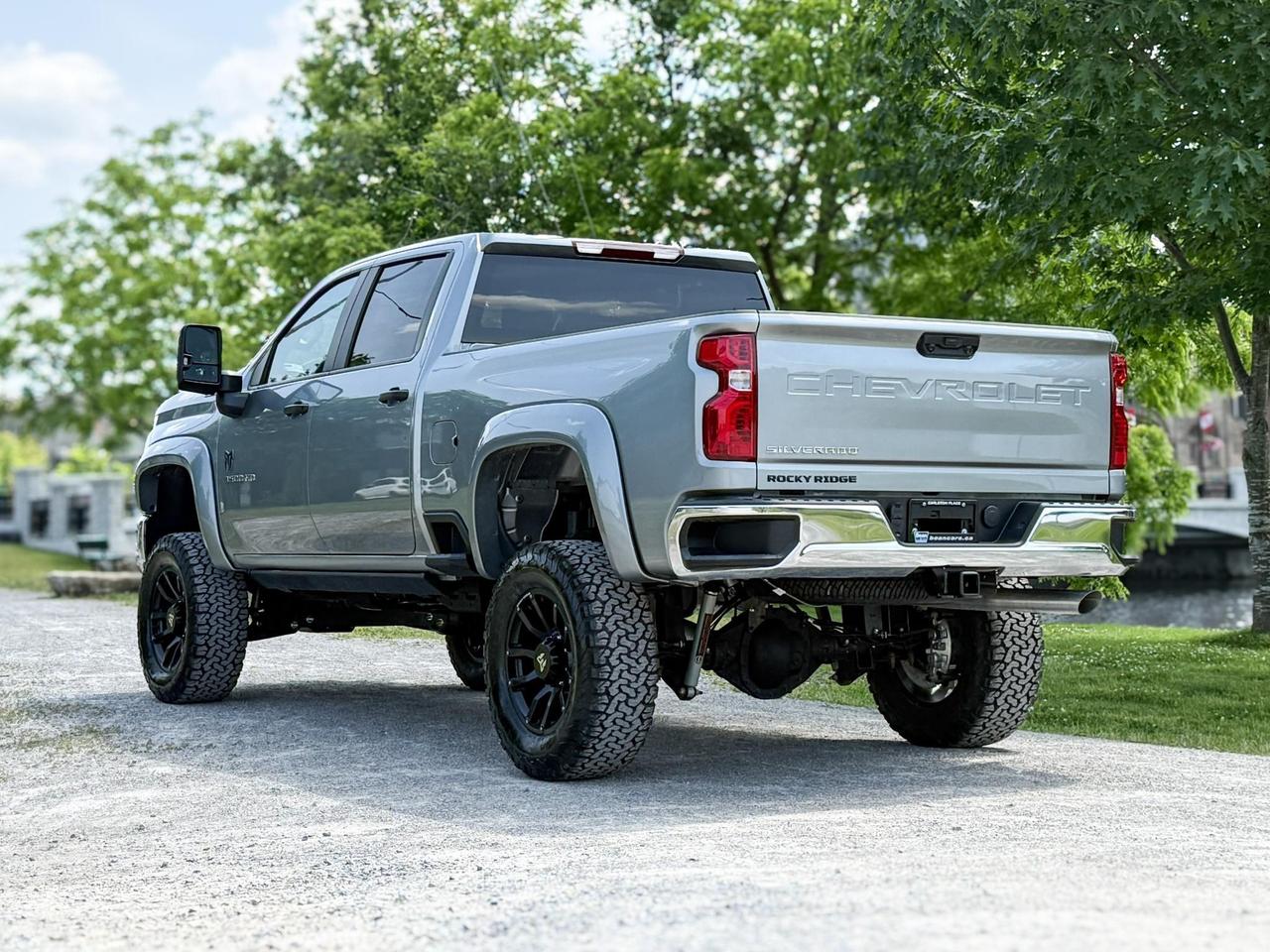 2025 Chevrolet Silverado 3500HD Work Truck ROCKY RIDGE PACKAGE - 6.6L V8 WORK TRUCK WITH REMOTE ENTRY, HITCH GUIDANCE WITH HITCH VIEW, INTELLIBEAM, HD REAR VISION CAMERA Photo2