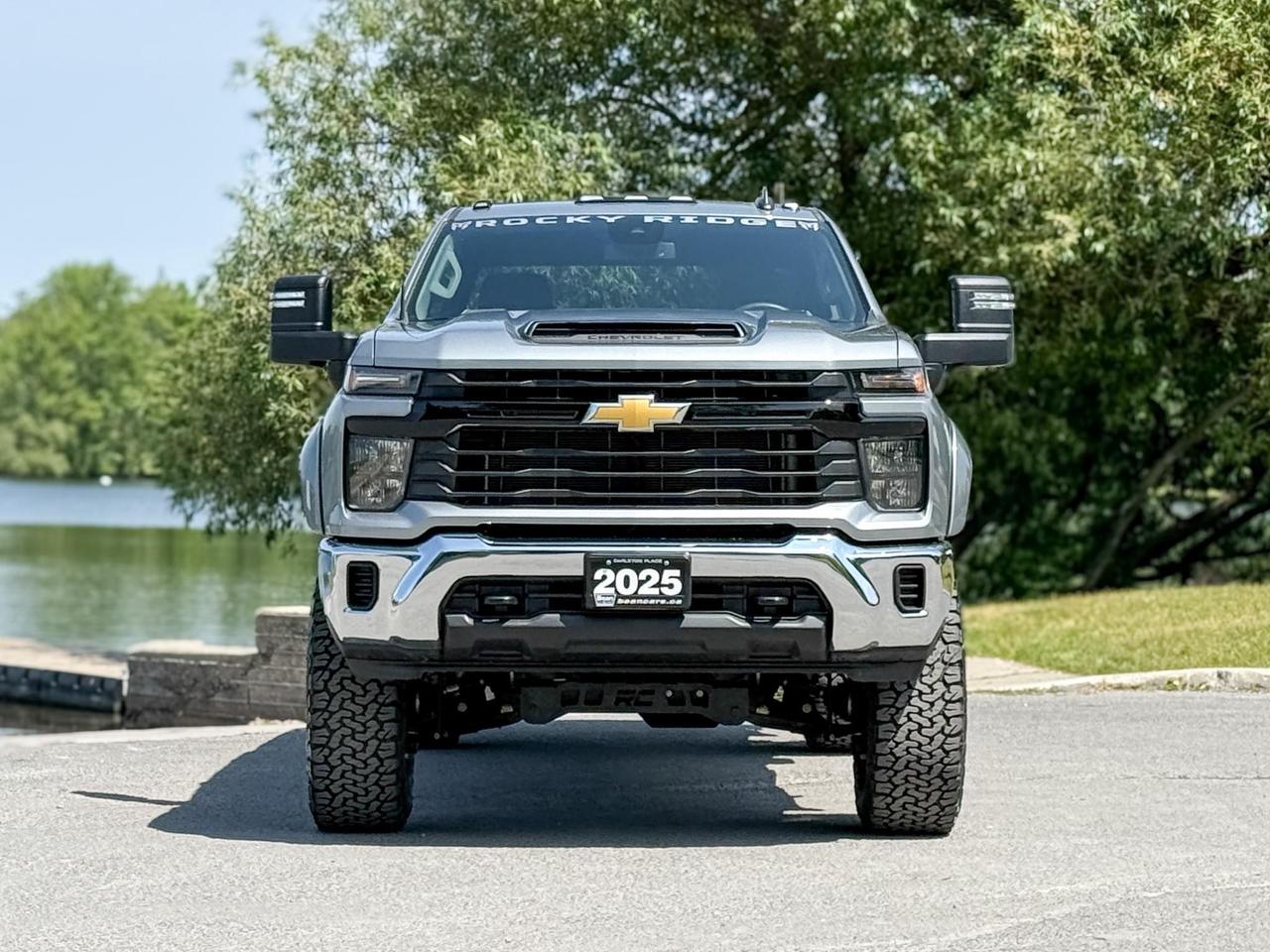 2025 Chevrolet Silverado 3500HD Work Truck ROCKY RIDGE PACKAGE - 6.6L V8 WORK TRUCK WITH REMOTE ENTRY, HITCH GUIDANCE WITH HITCH VIEW, INTELLIBEAM, HD REAR VISION CAMERA Photo