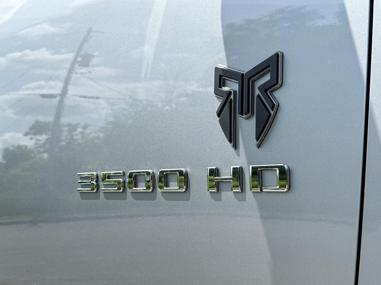 2025 Chevrolet Silverado 3500HD Work Truck ROCKY RIDGE PACKAGE - 6.6L V8 WORK TRUCK WITH REMOTE ENTRY, HITCH GUIDANCE WITH HITCH VIEW, INTELLIBEAM, HD REAR VISION CAMERA Photo