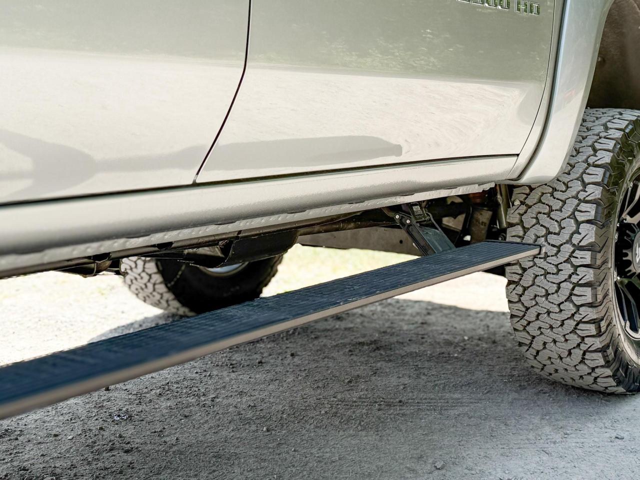 2025 Chevrolet Silverado 3500HD Work Truck ROCKY RIDGE PACKAGE - 6.6L V8 WORK TRUCK WITH REMOTE ENTRY, HITCH GUIDANCE WITH HITCH VIEW, INTELLIBEAM, HD REAR VISION CAMERA Photo