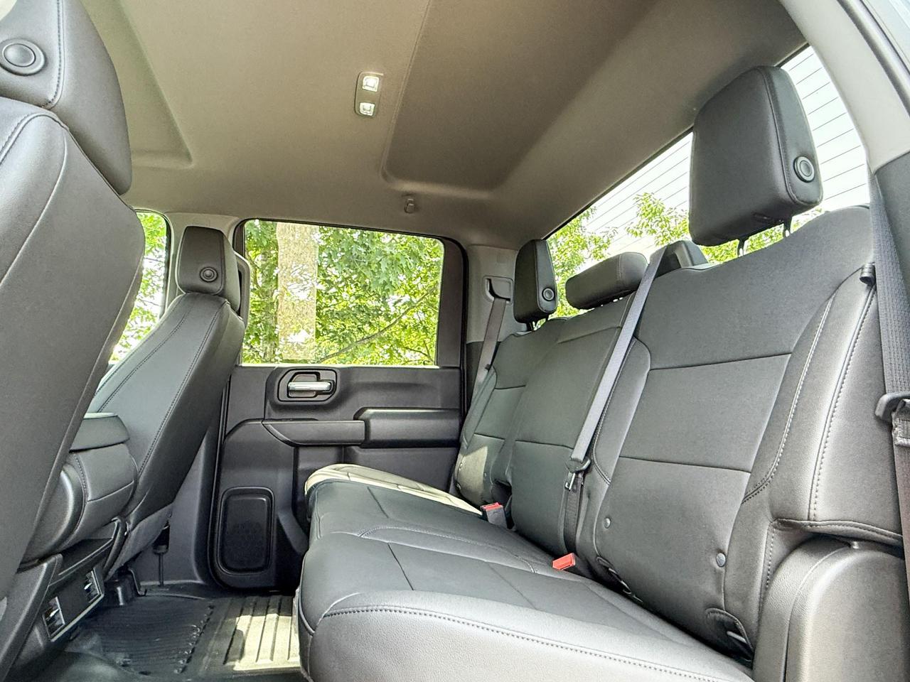 2025 Chevrolet Silverado 3500HD Work Truck ROCKY RIDGE PACKAGE - 6.6L V8 WORK TRUCK WITH REMOTE ENTRY, HITCH GUIDANCE WITH HITCH VIEW, INTELLIBEAM, HD REAR VISION CAMERA Photo