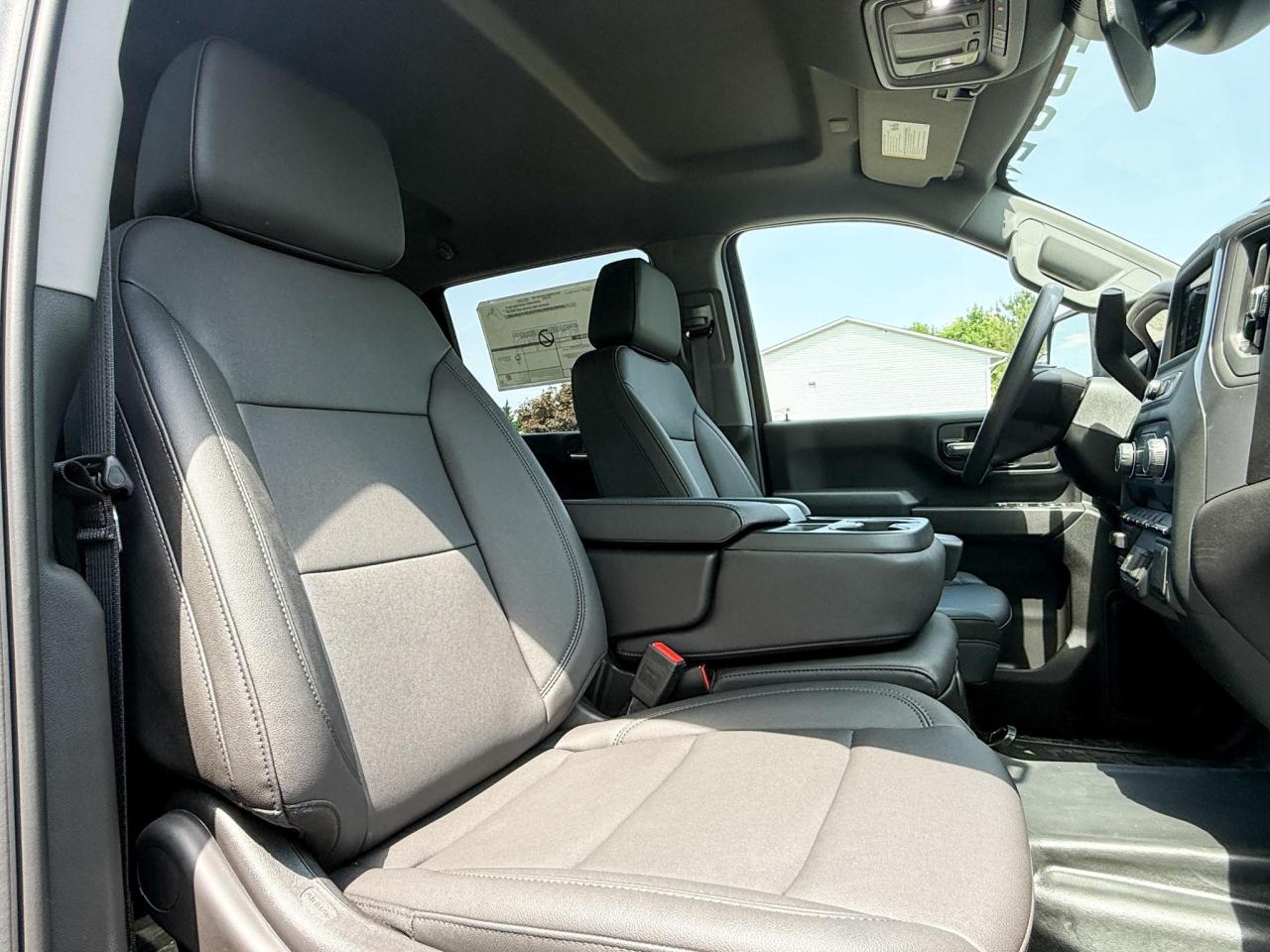 2025 Chevrolet Silverado 3500HD Work Truck ROCKY RIDGE PACKAGE - 6.6L V8 WORK TRUCK WITH REMOTE ENTRY, HITCH GUIDANCE WITH HITCH VIEW, INTELLIBEAM, HD REAR VISION CAMERA Photo