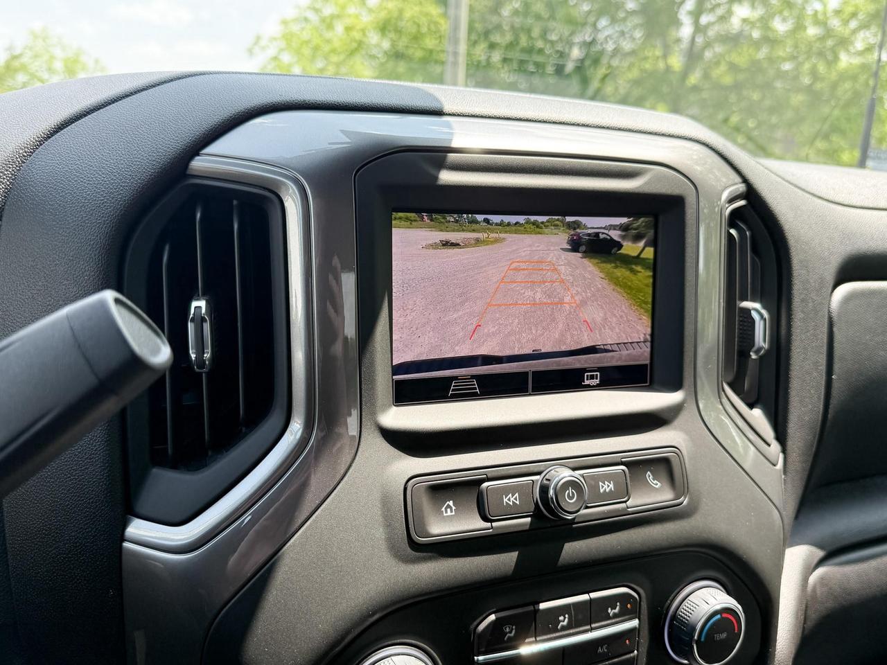 2025 Chevrolet Silverado 3500HD Work Truck ROCKY RIDGE PACKAGE - 6.6L V8 WORK TRUCK WITH REMOTE ENTRY, HITCH GUIDANCE WITH HITCH VIEW, INTELLIBEAM, HD REAR VISION CAMERA Photo