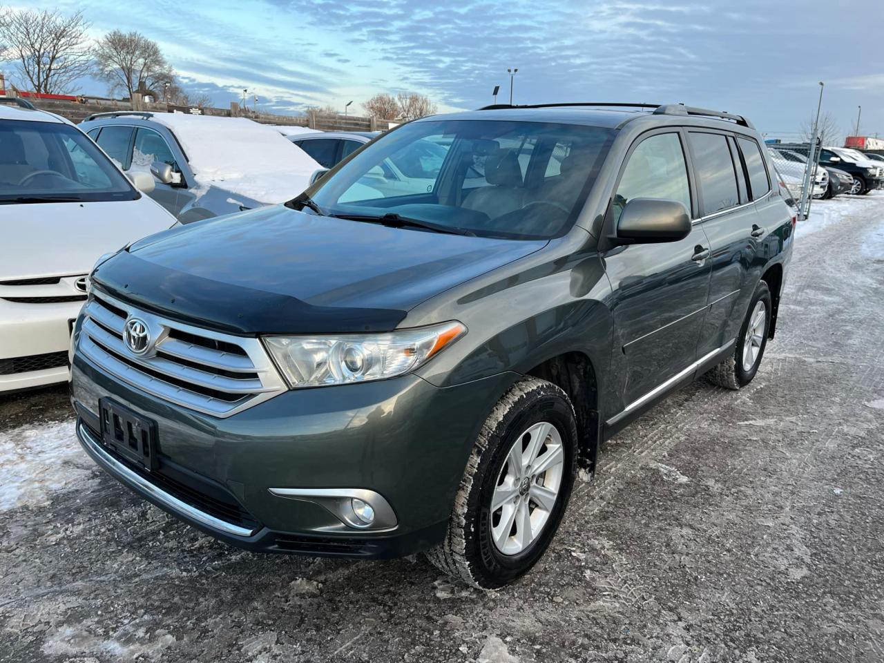 Used 2013 Toyota Highlander 4wd V6 for sale in Brampton, ON