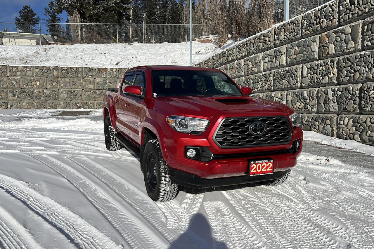 Used 2022 Toyota Tacoma 4X4 DOUBLECAB V6 6M Sport for sale in Williams Lake, BC