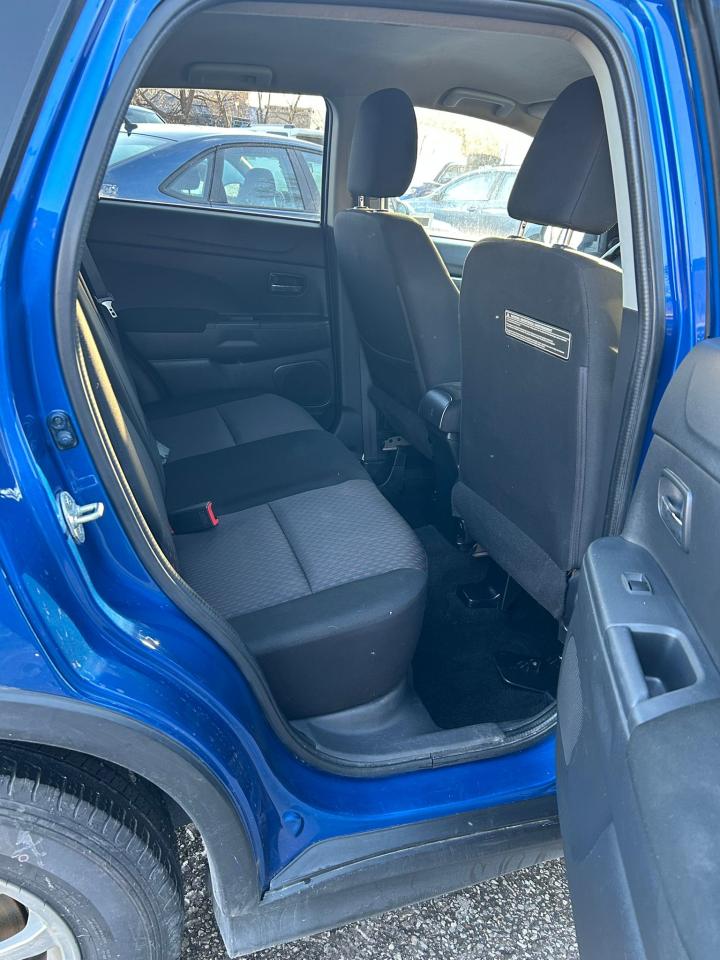 2017 Mitsubishi RVR SE Photo