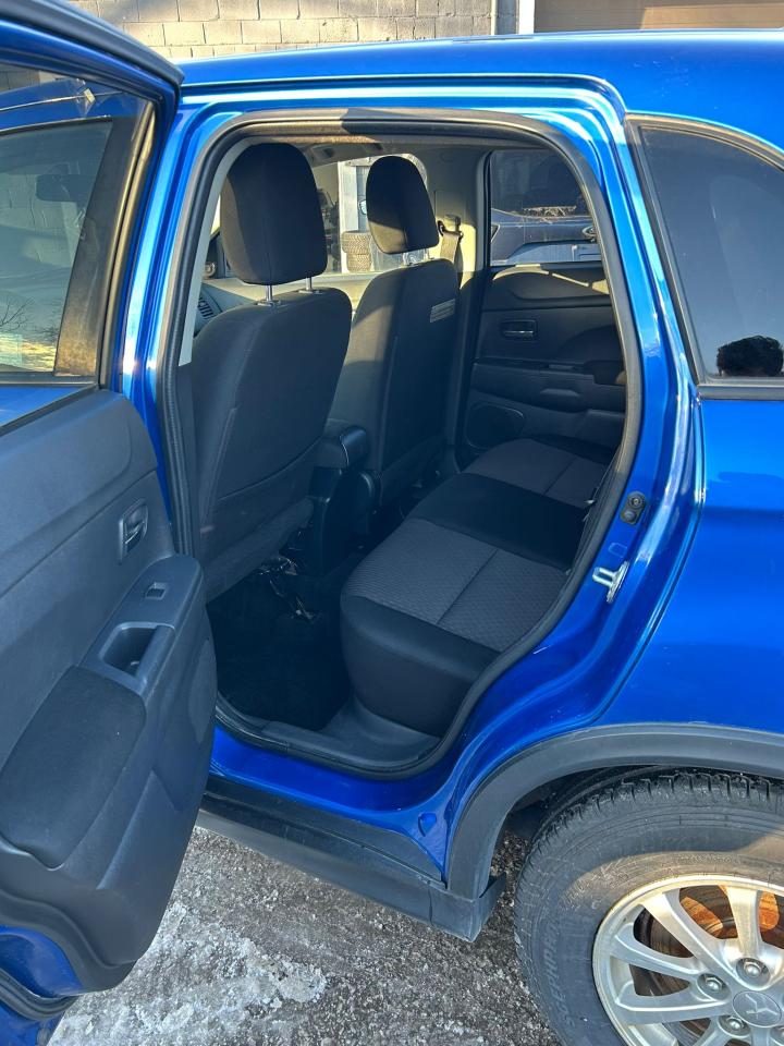 2017 Mitsubishi RVR SE Photo4