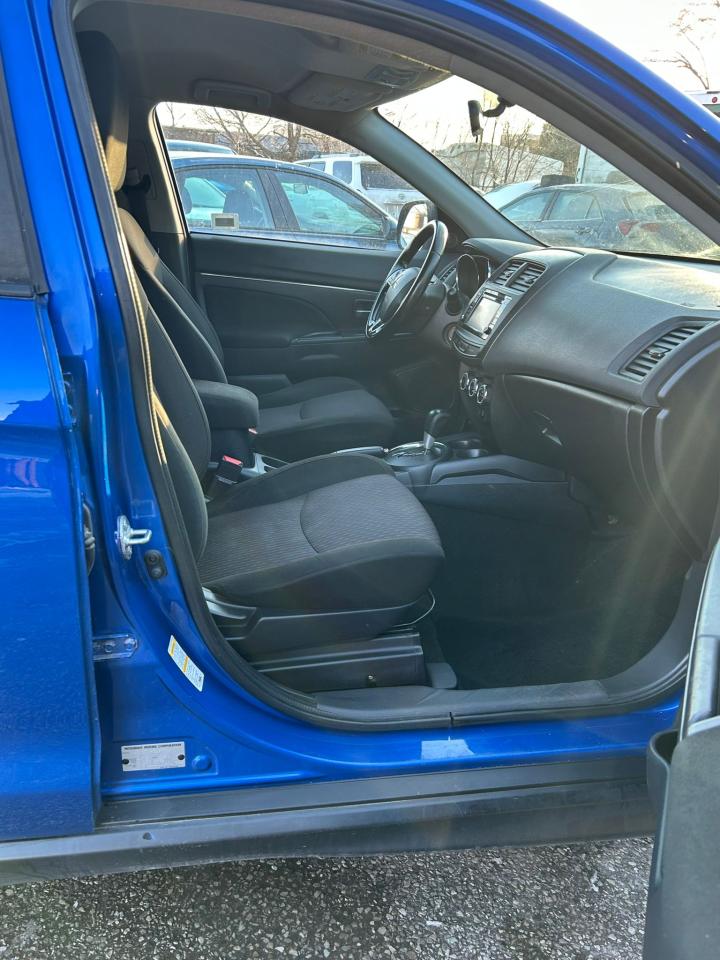 2017 Mitsubishi RVR SE Photo