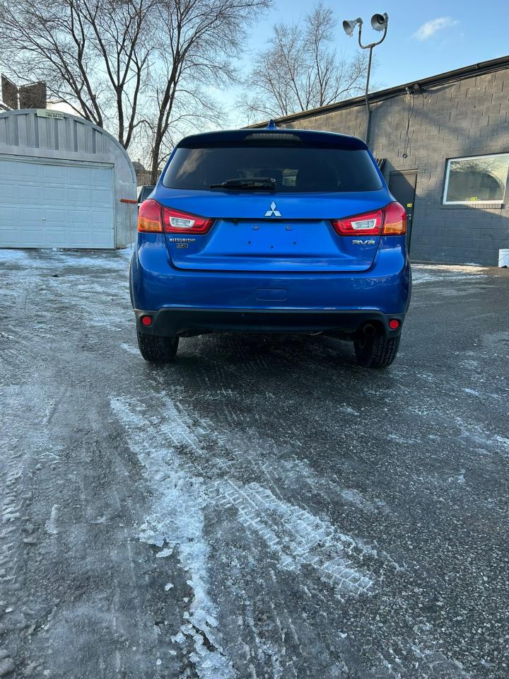 2017 Mitsubishi RVR SE Photo