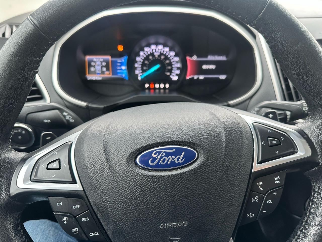 2016 Ford Edge SEL - Photo #13