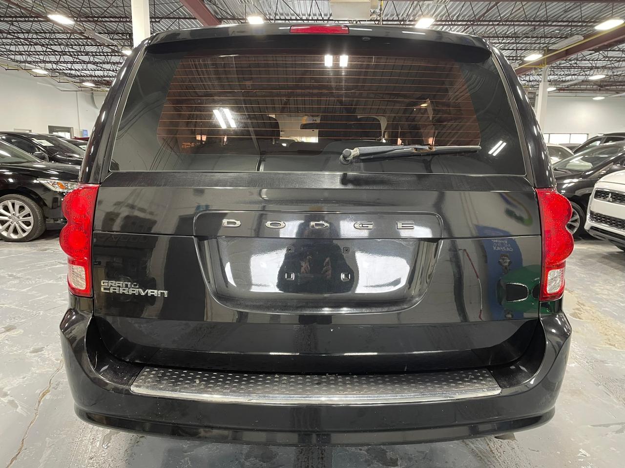 2015 Dodge Grand Caravan CANADA VALUE PACKAGE Photo3