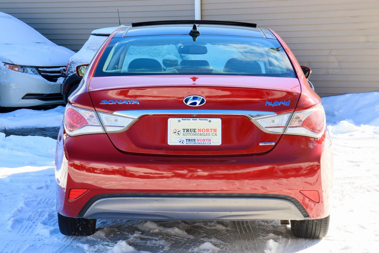 2014 Hyundai Sonata Hybrid Limited | Leather | Pano Roof | Nav Cam | 1 owner Photo48