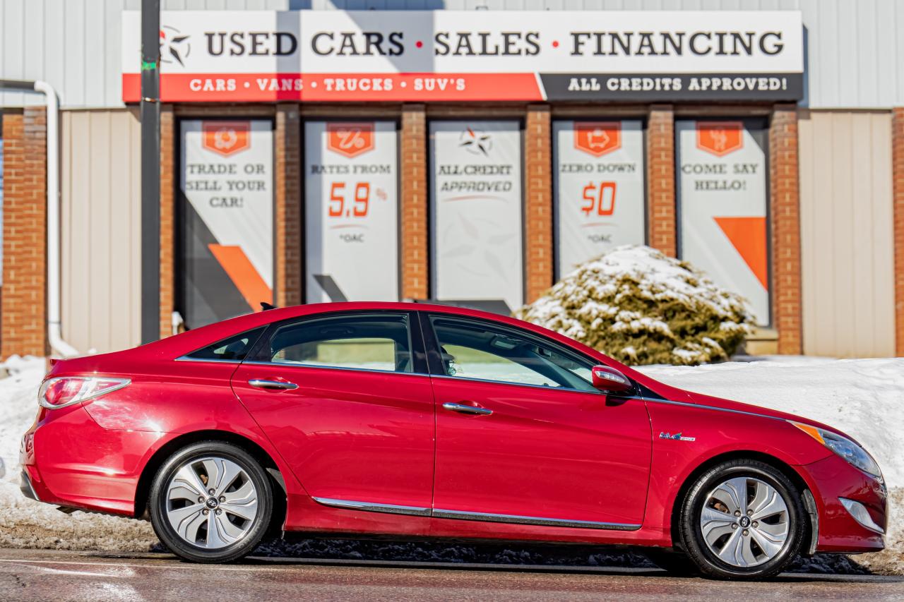 2014 Hyundai Sonata Hybrid Limited | Leather | Pano Roof | Nav Cam | 1 owner Photo41