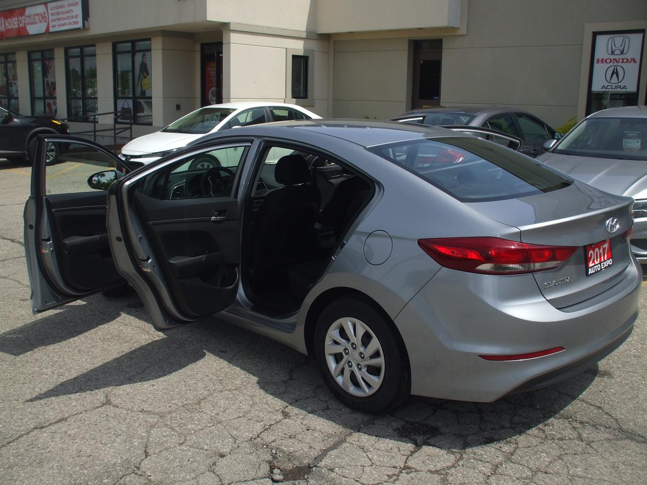 2017 Hyundai Elantra Certified,Bluetooth,Clean CarFax,2 Set of Keys - Photo #17