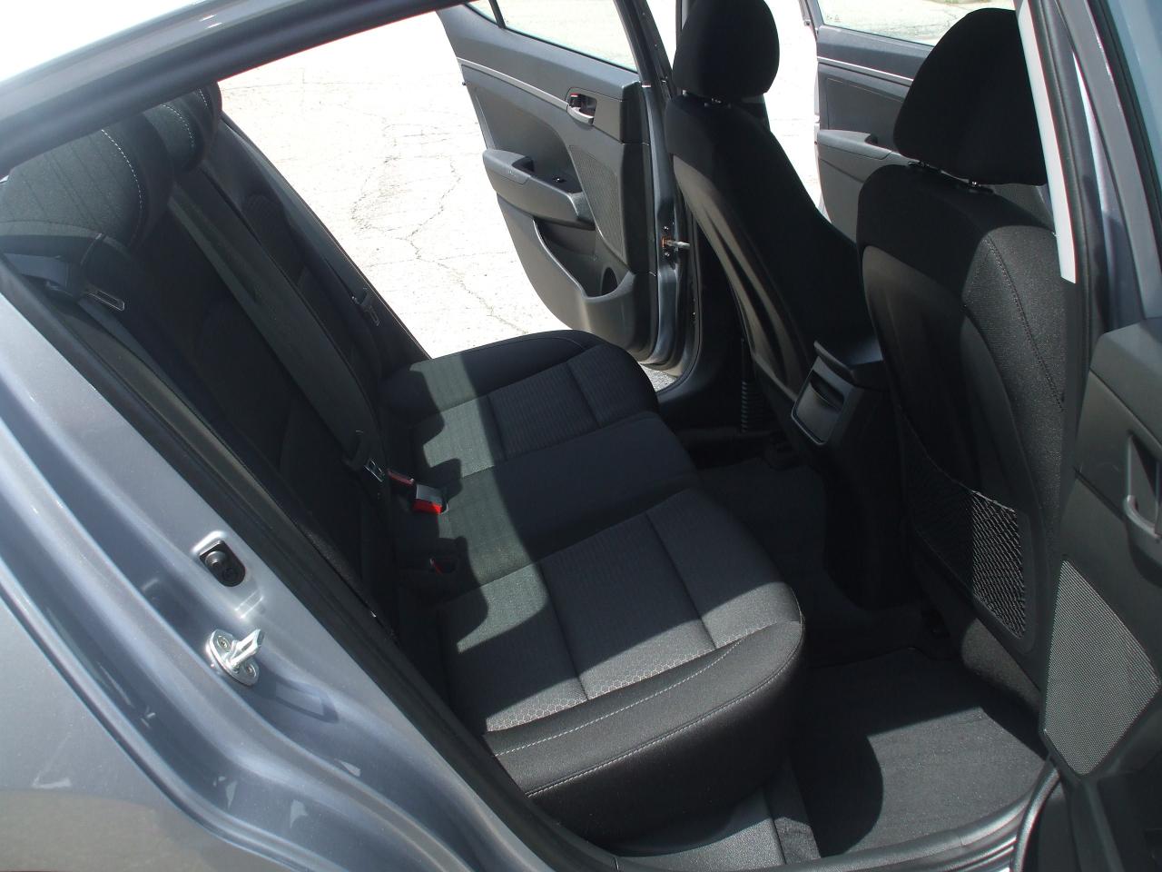 2017 Hyundai Elantra Certified,Bluetooth,Clean CarFax,2 Set of Keys - Photo #14