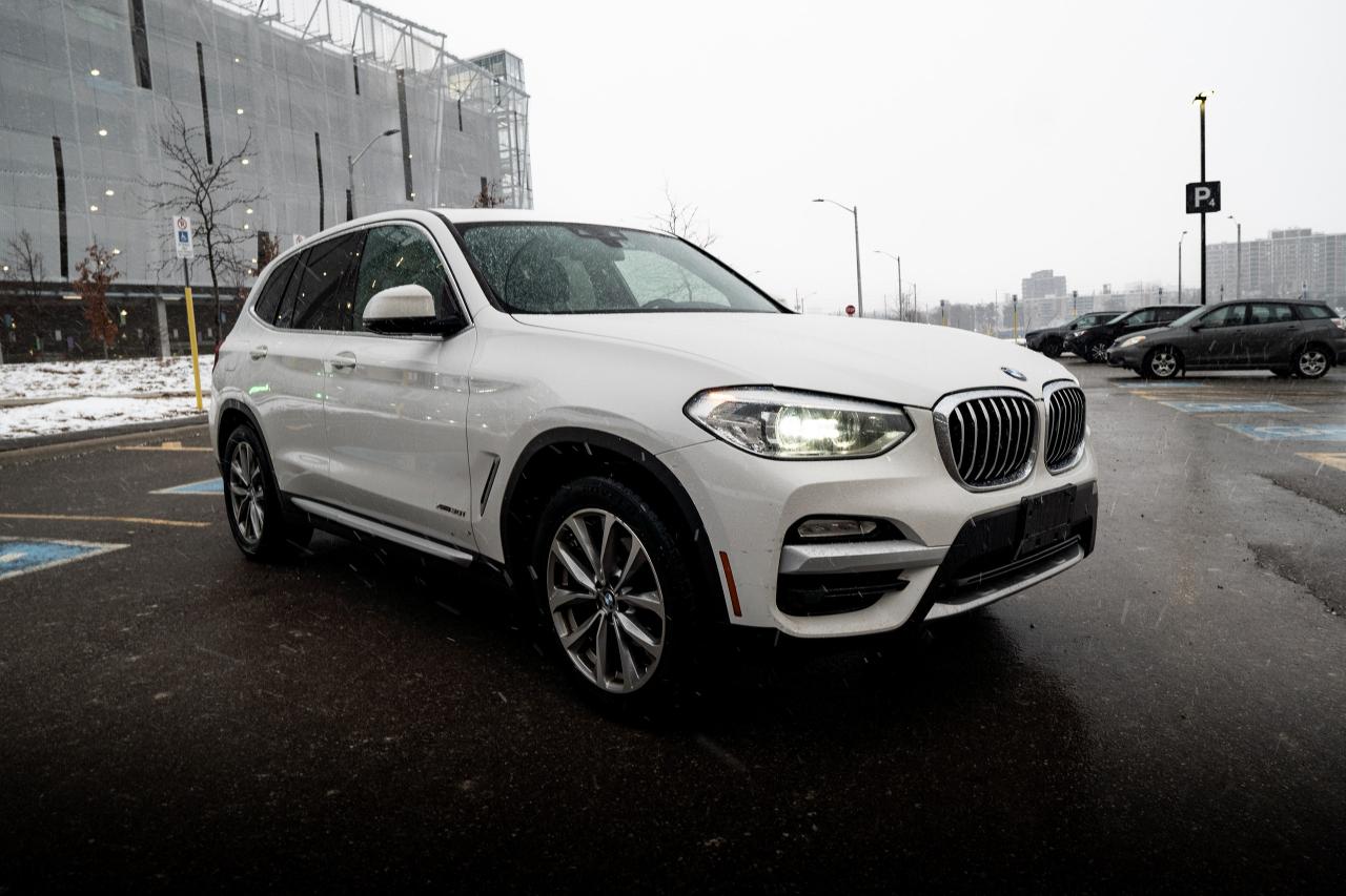 2018 BMW X3 xDrive30i - Photo #3