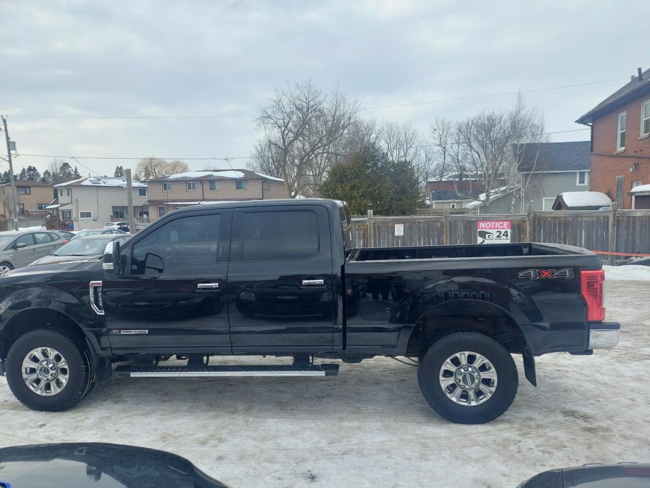 2019 Ford F-250 XLT - Photo #2