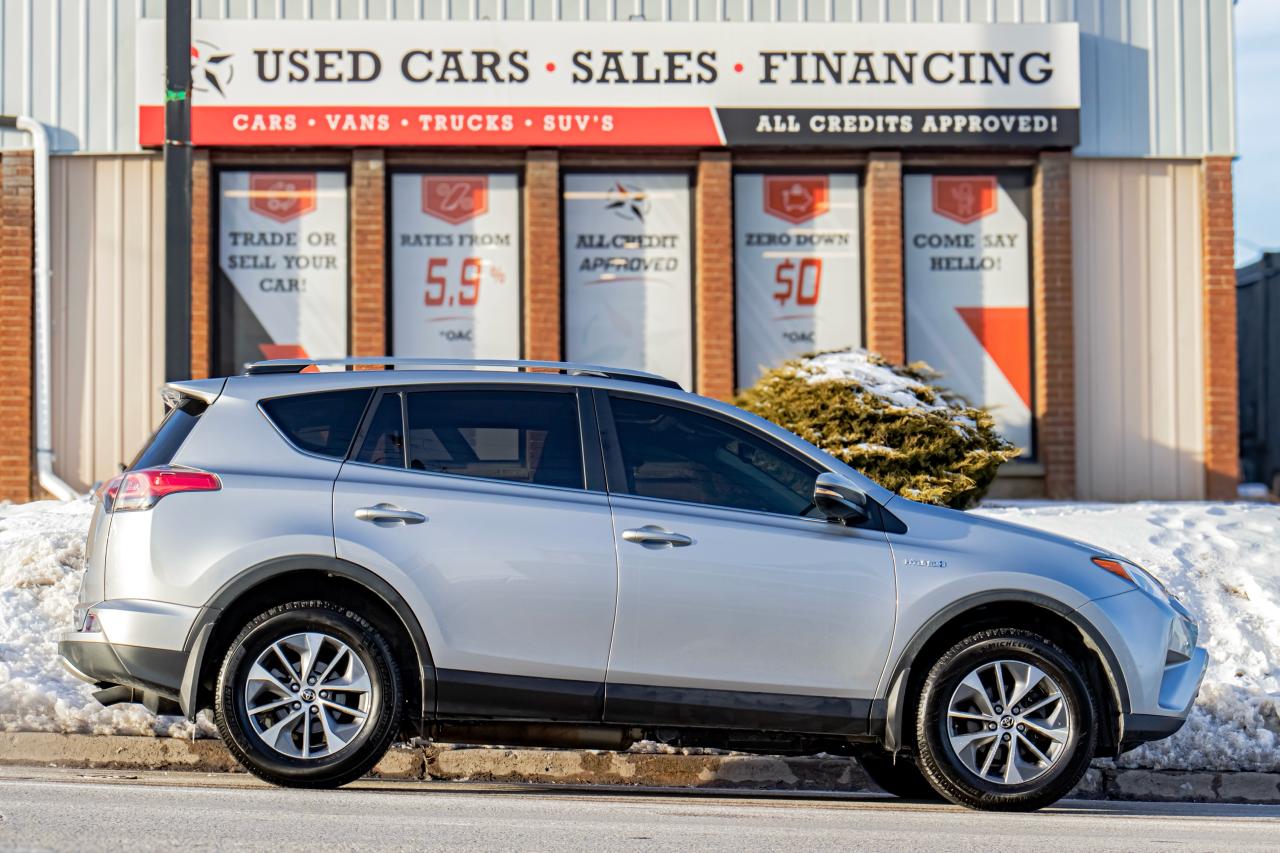 Used 2017 Toyota RAV4 Hybrid | XLE | AWD | Sunroof | Cam | Alloys | Tint for sale in Oshawa, ON