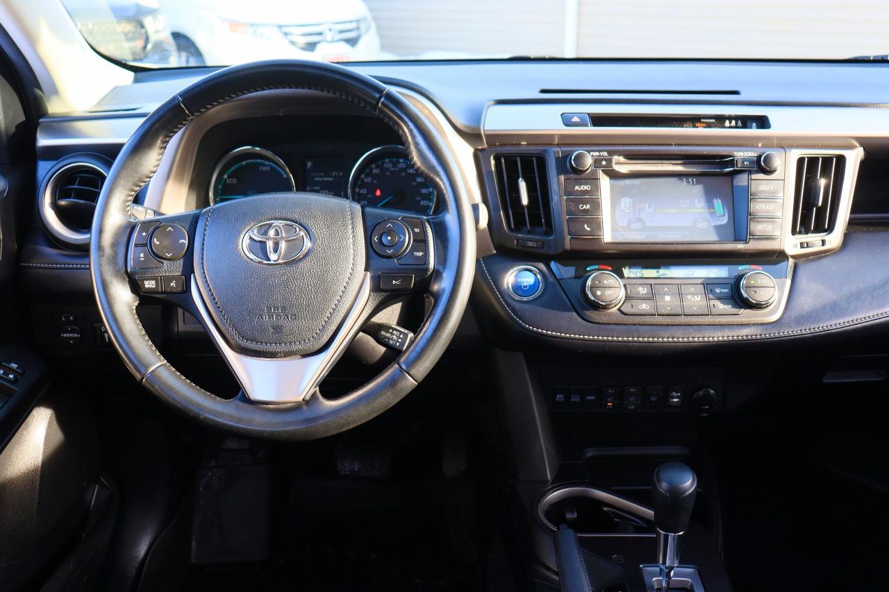 2017 Toyota RAV4 Hybrid | XLE | AWD | Sunroof | Cam | Alloys | Tint Photo78