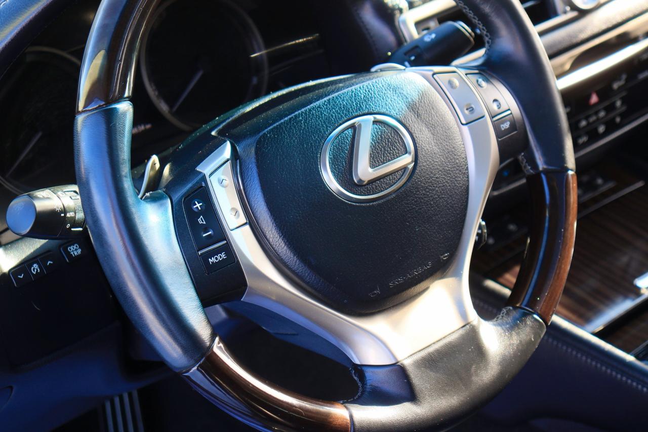 2015 Lexus GS 350 AWD | Leather | Roof | Nav Cam | Immaculate Shape Photo53